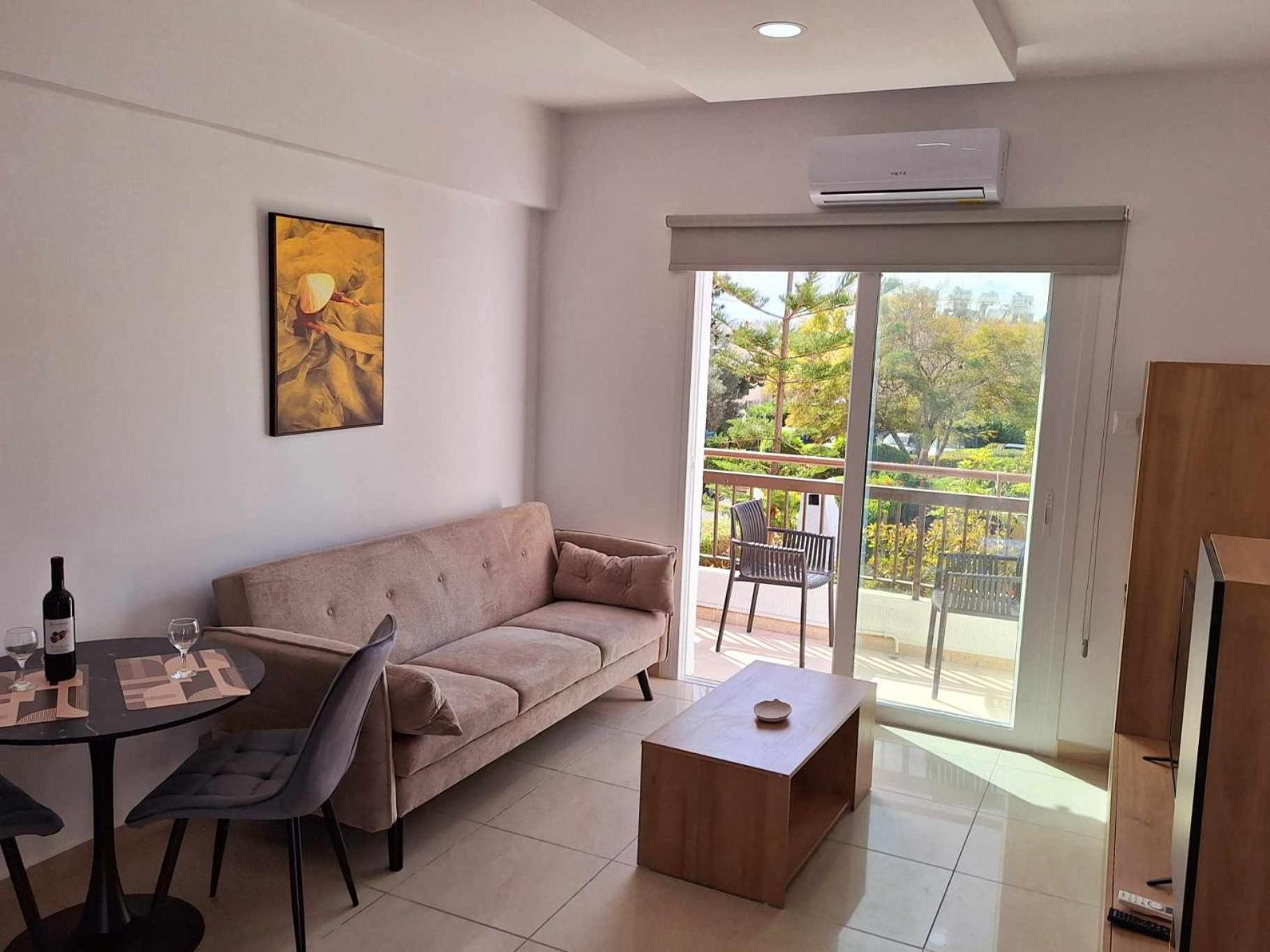Stylish Apt Kato Paphos Close To Beach & Vibrant Harbor Life Dış mekan fotoğraf