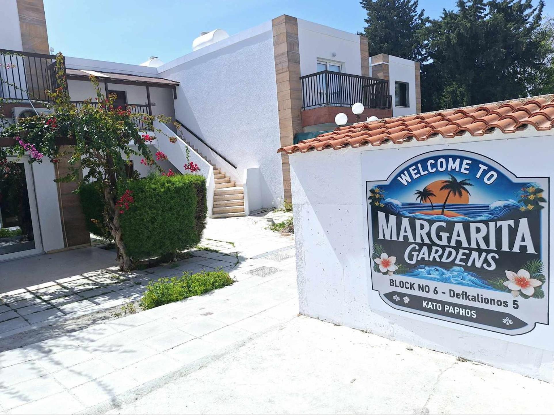 Stylish Apt Kato Paphos Close To Beach & Vibrant Harbor Life Dış mekan fotoğraf